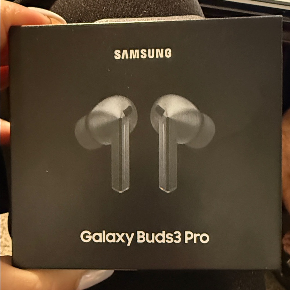 Samsung Galaxy Buds3 Pro in Gray